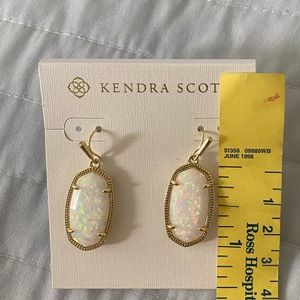 Kendra Scott earrings. Gold and white opal. NWT.